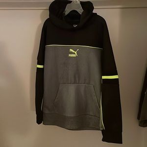 Boys Gently Worn Light Sweatshirt